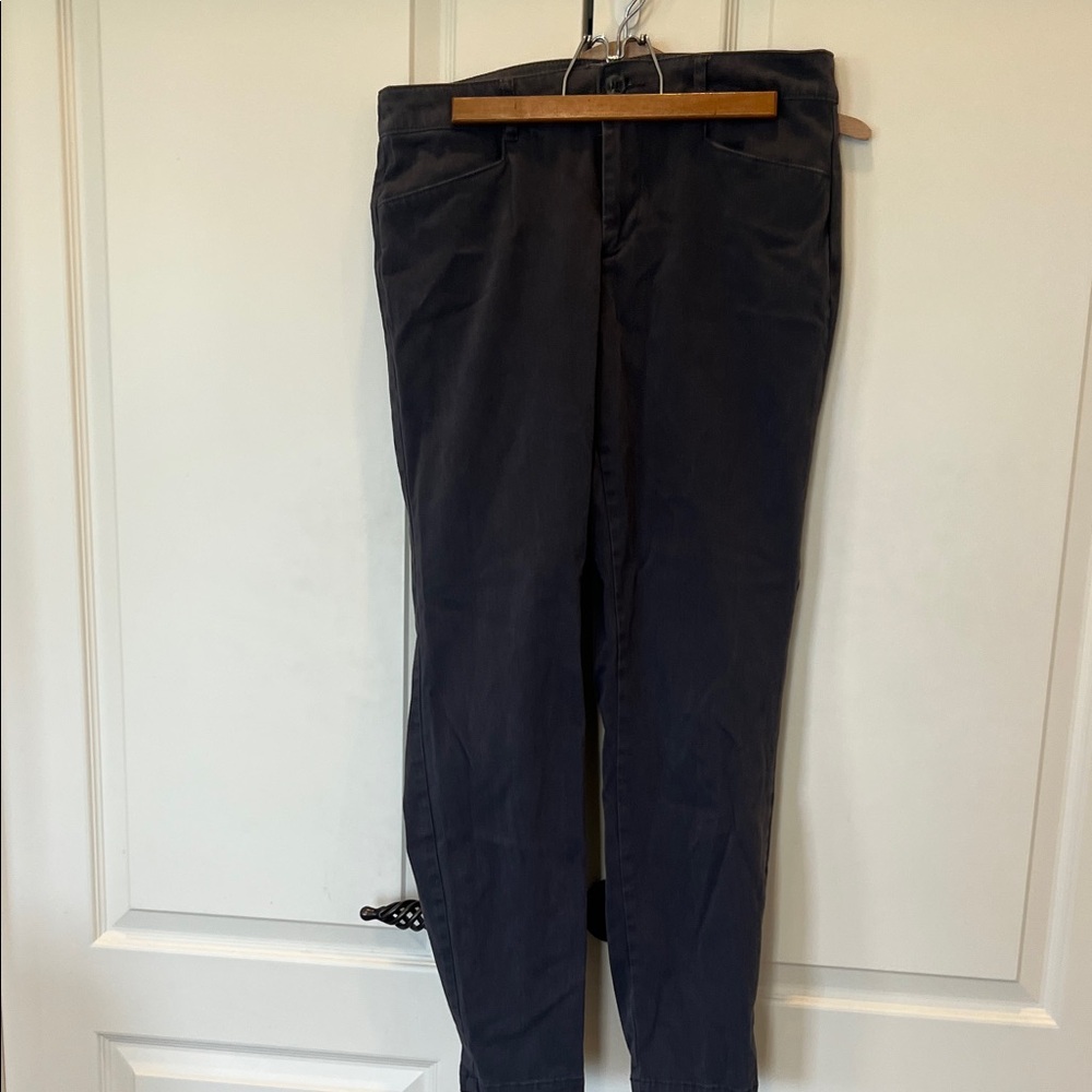 LOFT Slim Cropped Ankle Pants in Charcoal